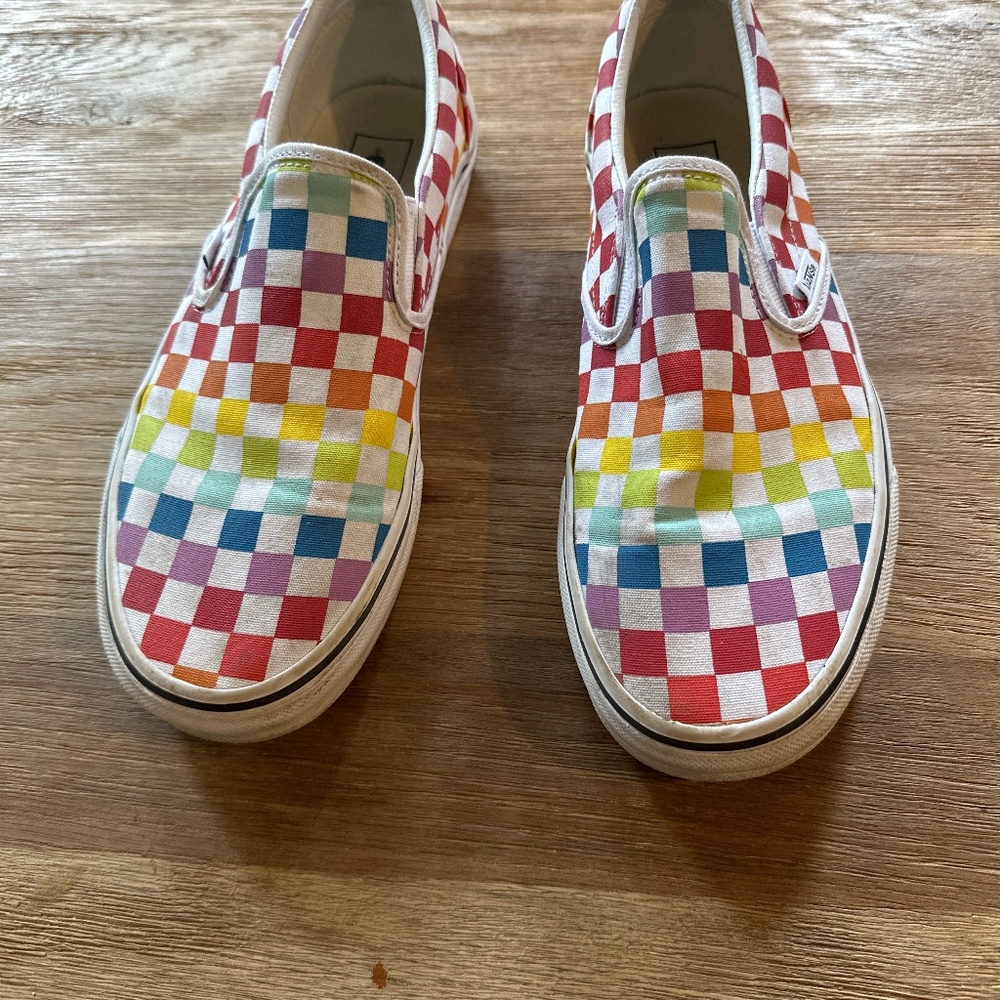 Vans Rainbow Checkered Men’s size 9.5